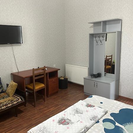 Guest House Medea Кутаїсі Екстер'єр фото